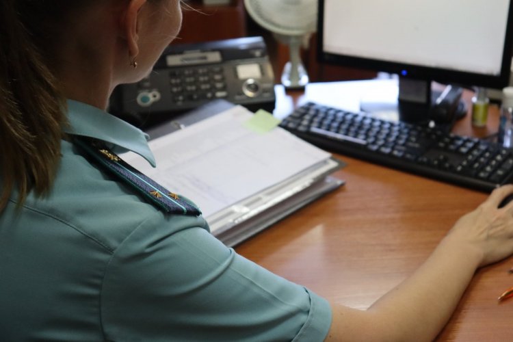 Судебные приставы взыскали с ЧОП 100 000 рублей штрафа за работу без лицензии