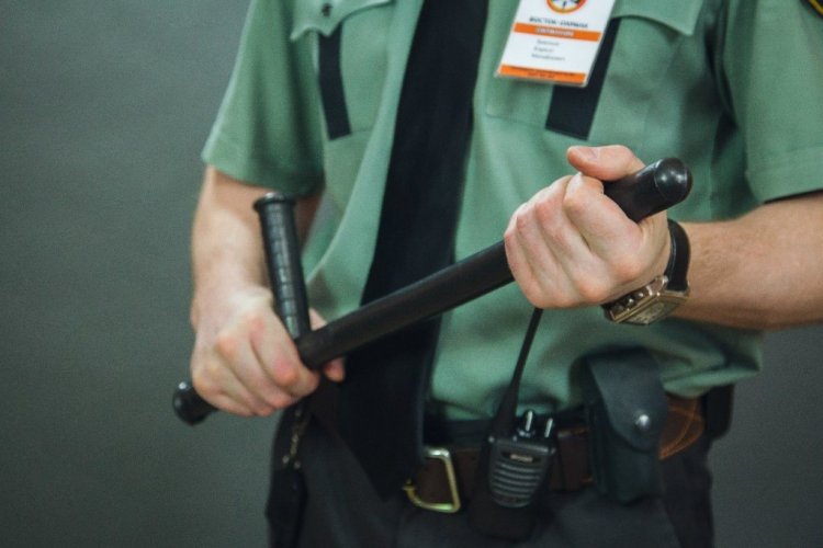 Уровень зарплат охранников за 2020 году