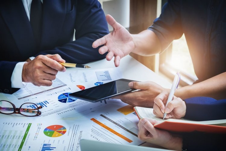 Аутсорсинг для малого бизнеса: стоит ли нанимать исполнителей?