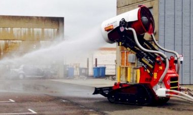 Новый пожарный робот тушит огонь, передвигаясь по потолку.