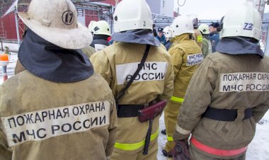 МЧС России вдвое увеличило зарплату сотрудников федеральной противопожарной службы.