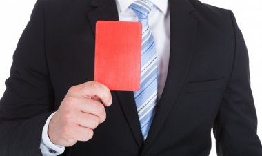 Директора охранной фирмы на год дисквалифицировали решением мирового суда за нарушения.