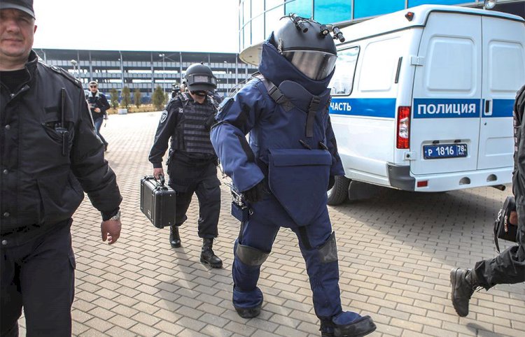 Охранник торгового центра привлечен к уголовной ответственности за заведомо ложное сообщение о готовящимся взрыве.