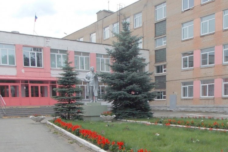 Учебное заведение заподозрили в заключении договора с охранной фирмой (ЧОП) без проведения конкурса.