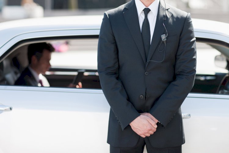 В помощь сотруднику подразделения личной охраны