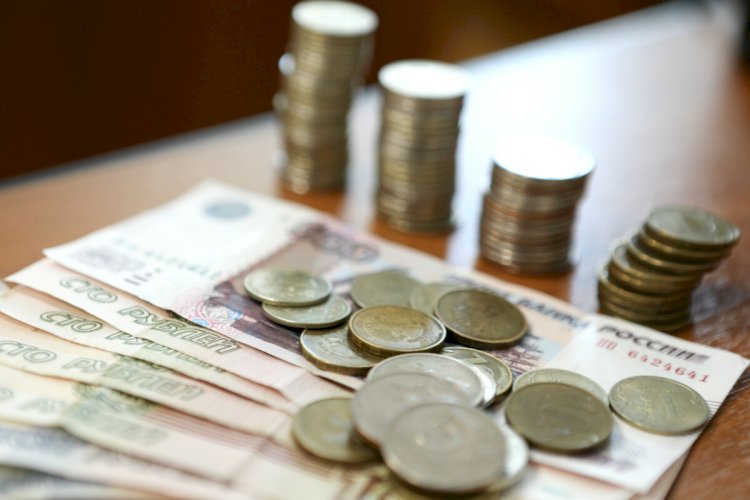 В Санкт-Петербурге прокуратура потребовала поднять зарплаты охранникам